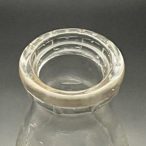 Vintage Universal Quart Milk Bottle Cincinnati OH For Health & Economy - Picture 10 of 12